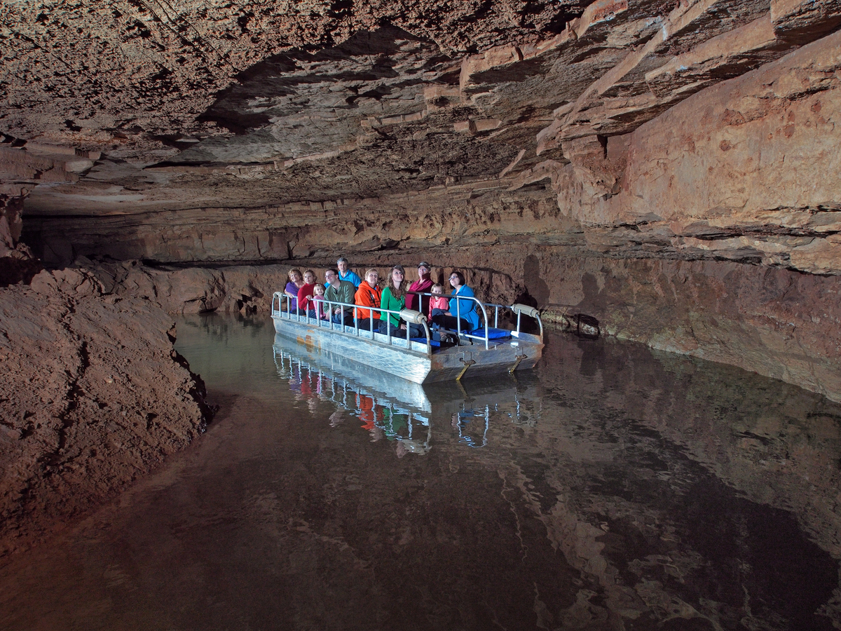 Tour Boat Indiana Caverns
